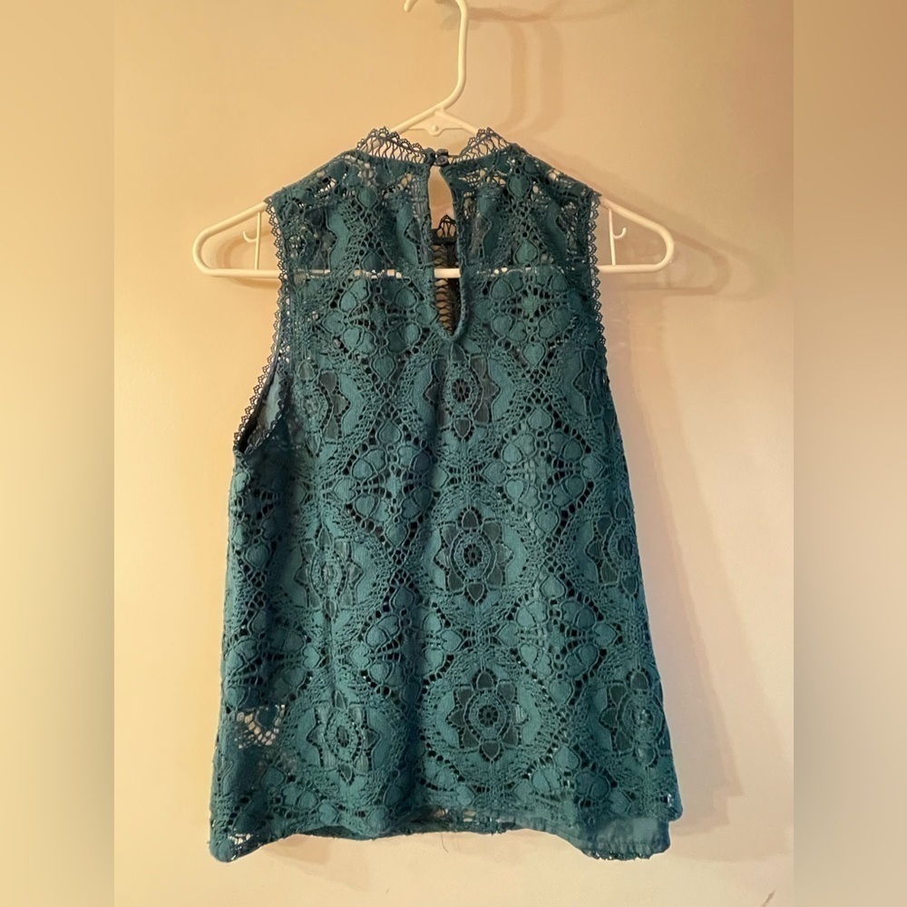 BB Dakota green lace tank Play Nice - Picture 2 of 2